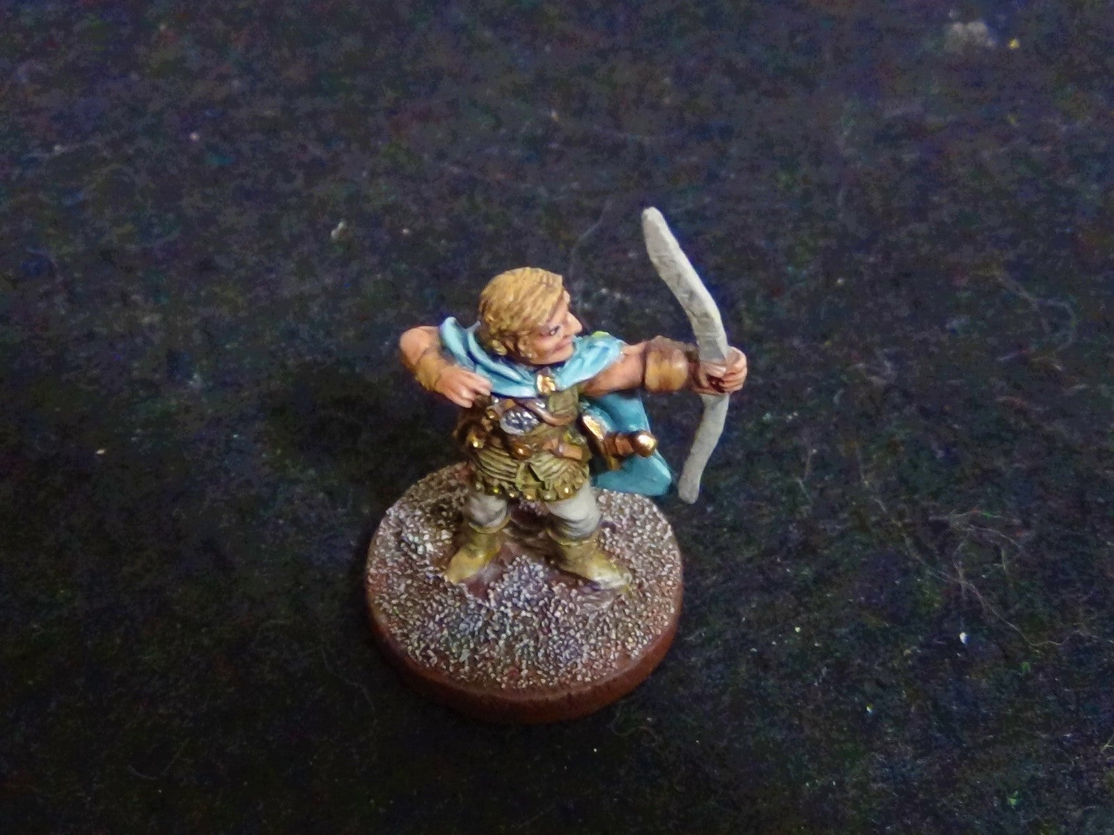 Pro-Painted Miniature - Ral Partha Imports Ranger Archer